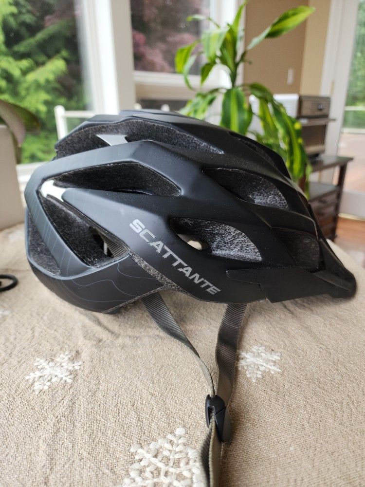 Scattante Road Bike Helmet