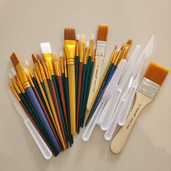 40+ Assorted Paint Brushes and Palette Knives Set