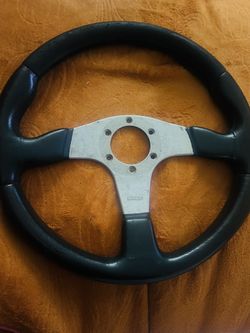 Momo Steering Wheel