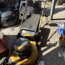 Dewalt cordless lawnmower with two big batteries