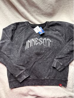 Minnesota Timberwolves Sportique XL crew neck  sweatshirt
