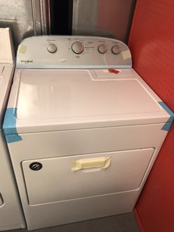 New scratch and dent whirlpool dryer. 1 year warranty