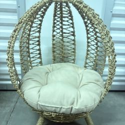 Brand New Wicker Cat Chair