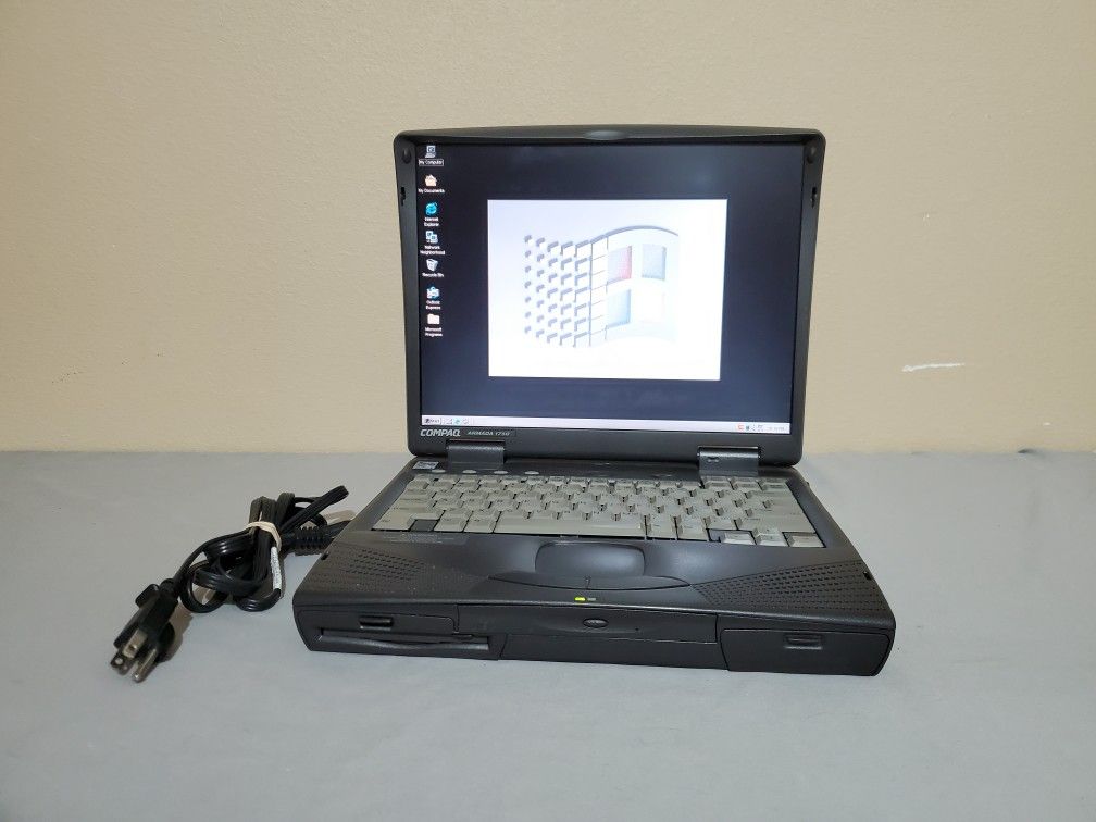 Compaq Vintage Laptop with Intel Pentium II 64MB 6.4GB Windows 98