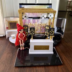 Rainbow High Rainbow Vision World Tour Bus & Stage Deluxe Playset  *** Does not include the dolls.***