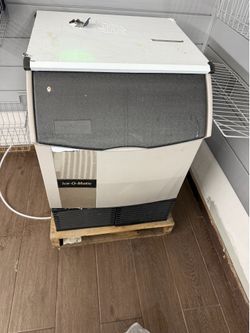 Ice-O-Matic