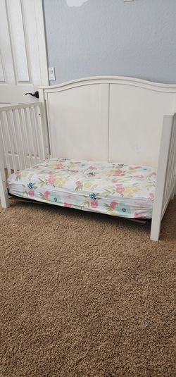 Crib/Toddler Bed