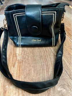 Chie 2nd Black Crossbody Bag