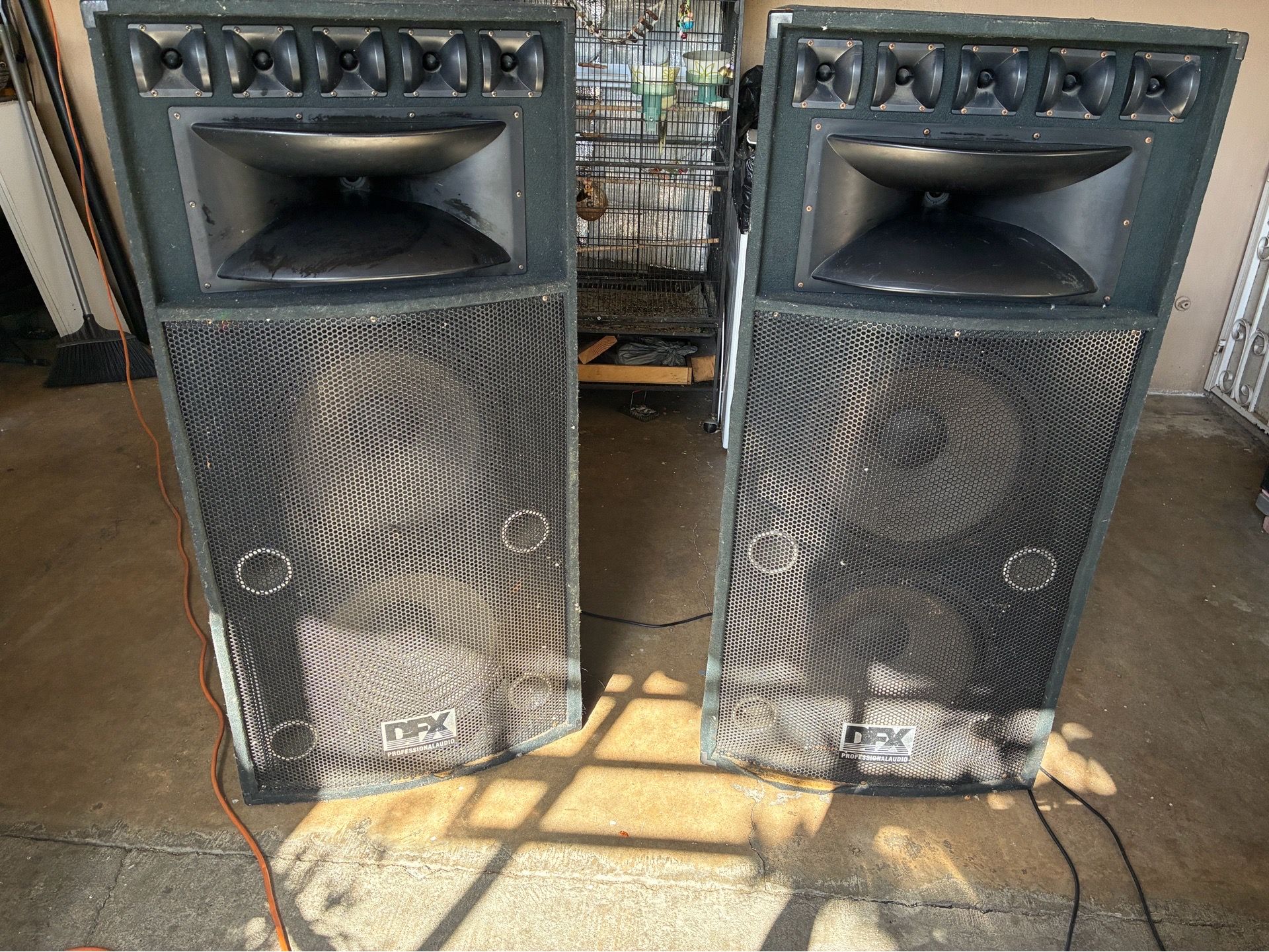 Dj