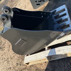 30” Excavator Bucket