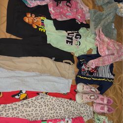 Bundle de ropa de niña