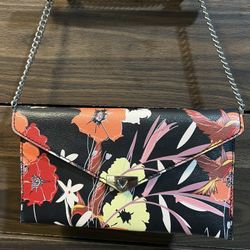 Guess Clutch