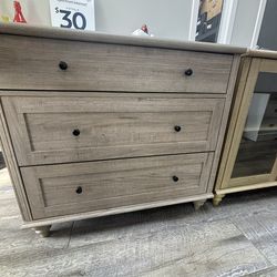 Farmhouse Nightstand with 3 Drawers, Large Wood Bedside Table Night Stand, Wide Sofa Side End Table 3 Drawers Chest of Dresser for Living Room, Bedroo