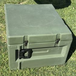 Military officers field desk