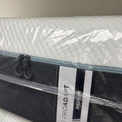 Tempurpedic Pro Adapt Medium Hybrid Queen