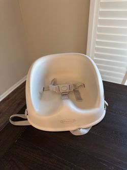 Infantino Booster Seat
