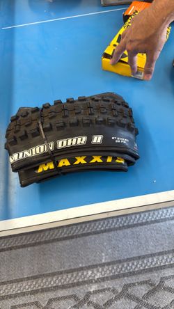 Maxis MINION DHR II