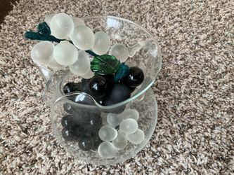 Vase with glass grapes