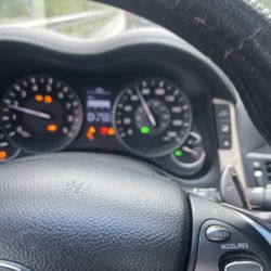 Infiniti M56s 