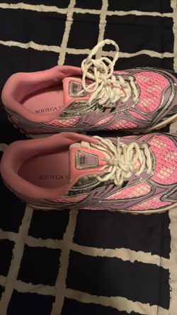 Bottega Venta size 43 , pink and silver