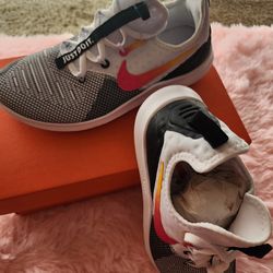 Women’s Nike Free TR8 Size 7