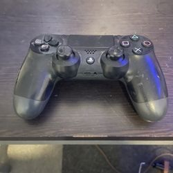 PS4 controller 