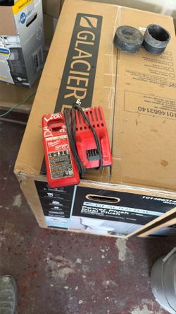 Milwaukee M18&12 charger