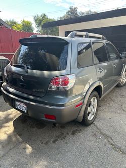 2003 Mitsubishi Outlander $2500 or better offers
