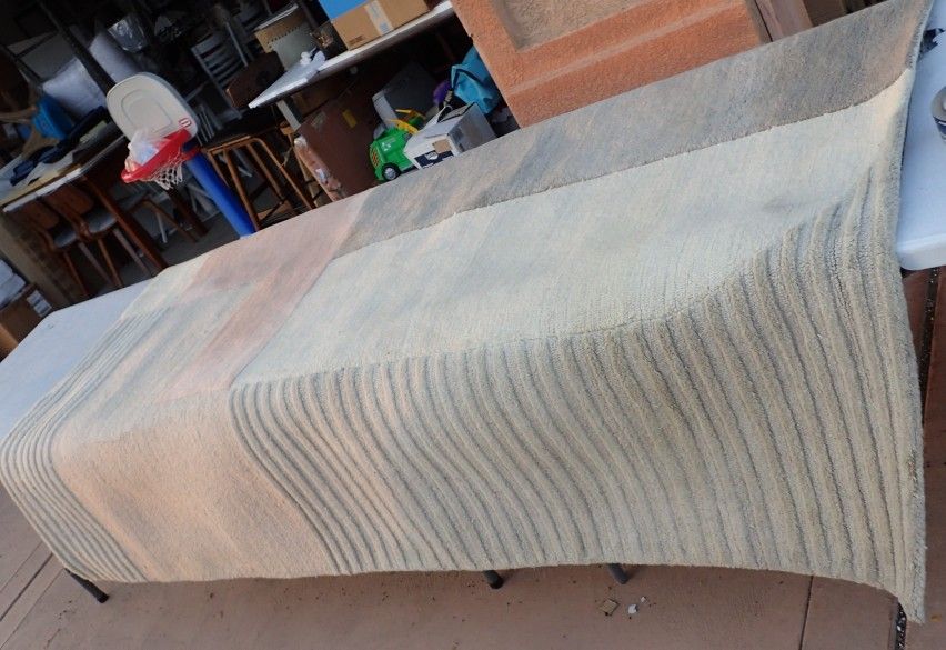 Hand Tufted Wool Blocks Pink / Beige / Tan Area Rug 5' x 7'