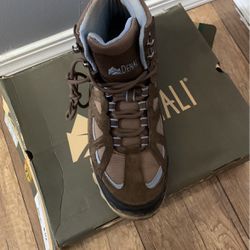 Hiking Boots Woman Size 9 1/2