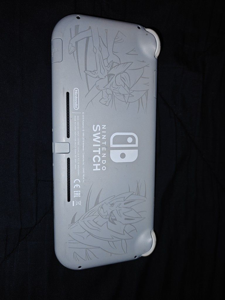 Nintendo Switch Lite Pokemon Sword/Shield Special Edition