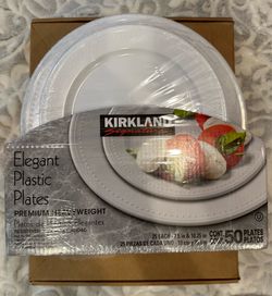Kirkland Elegant Plastic Plates