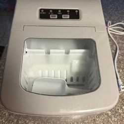 Ice Maker , Grey , Medium Size 