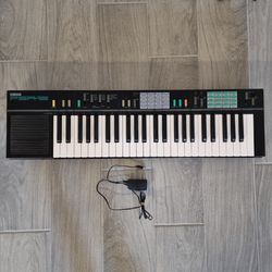 Yamaha PSR-12 - (49-Key) Portable Vintage Keyboard