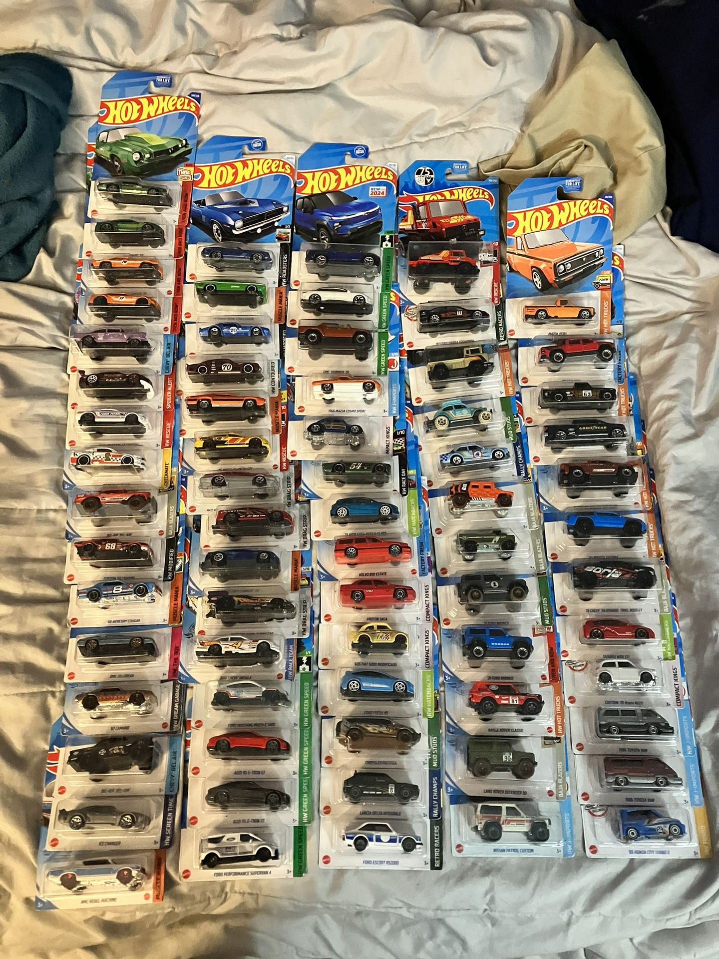 Hotwheels Lot 86 Cars Total