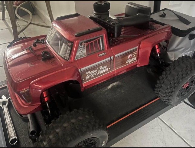 Arrma 1/5 Outcast
