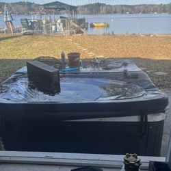 Free Hot tub 