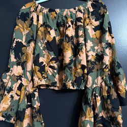 Women’s Crop Top Wide Sleeve New Size Medium