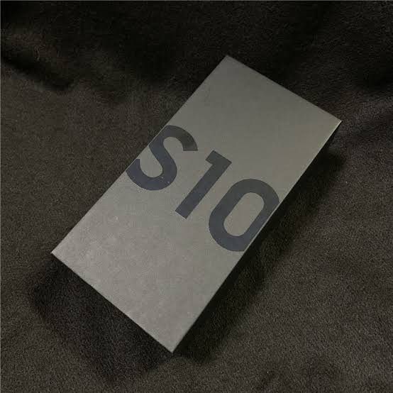 Samsung Galaxy S10,128GB Unlocked Like New
