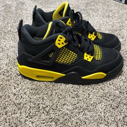 Jordan 4 Yellow Thunders