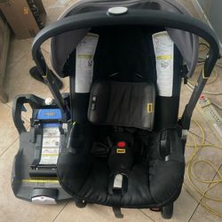 Doona Carseat / Stroller 