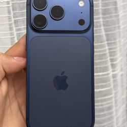 Apple iPhone 17 Pro 256Gb  (AT&T & Cricket Carrier)