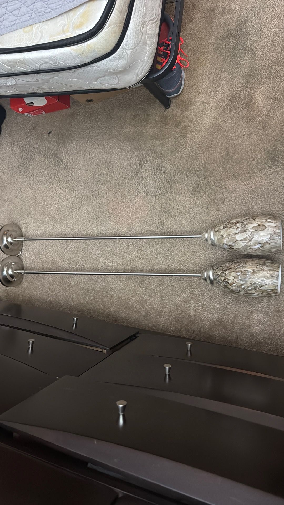 Light fixtures