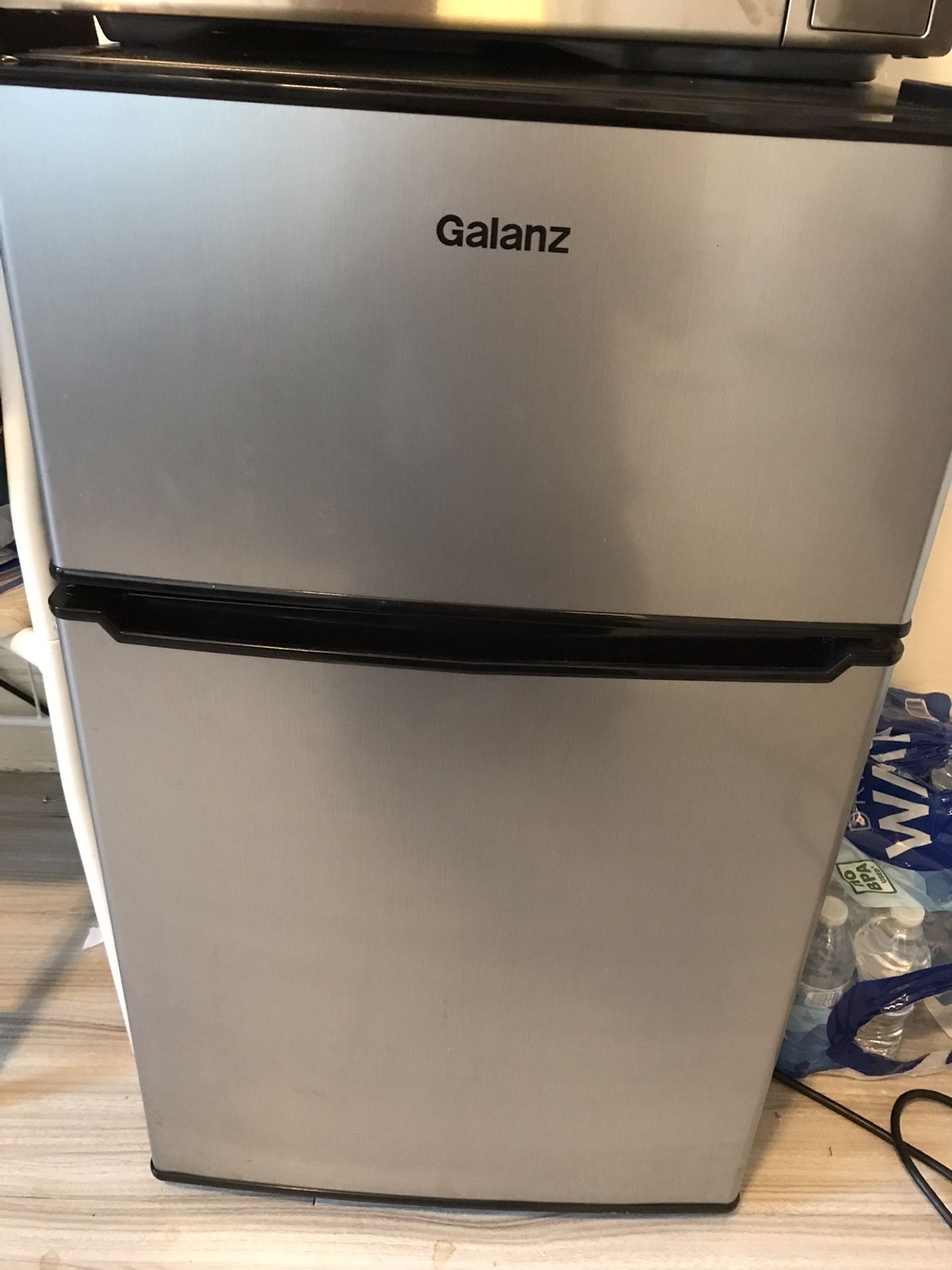 Galanz Mini Fridge