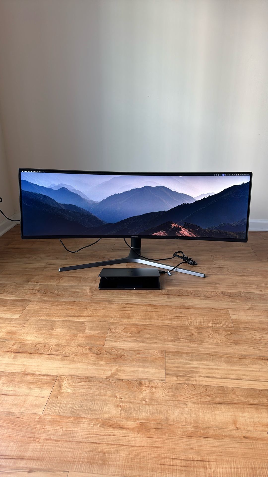 Samsung LC49HG90D CHG90 Series 49” Curved Gaming Monitor