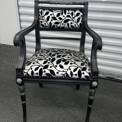 Black & White Floral Print Accent Chair