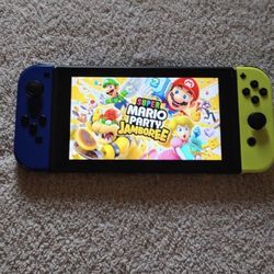 NINTENDO SWITCH with 7500 GAMES INSTALLED