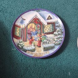 1993 " Let Heaven and Nature Sing" Plate By Susan Wheeler 