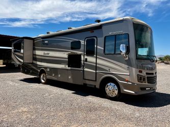 2016 Fleetwood Bounder