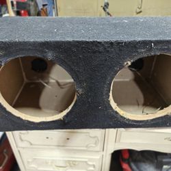 Dual 10" Subwoofer Box